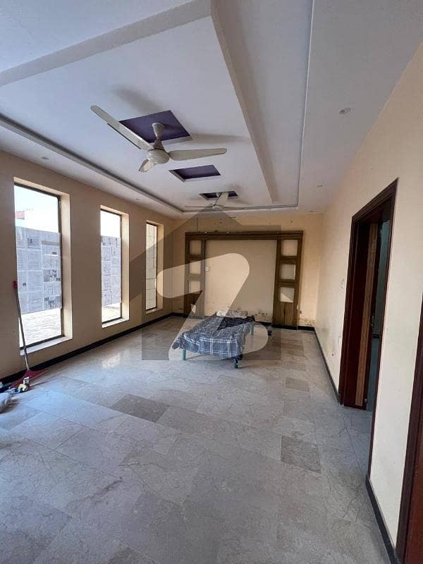 2 Bed 2nd Floor Available For Rent 2 Bed 2nd Floor Available For Rent