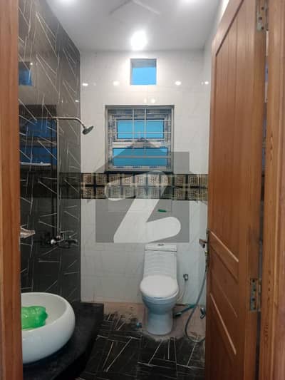 1 kanal beautiful ideal single storey