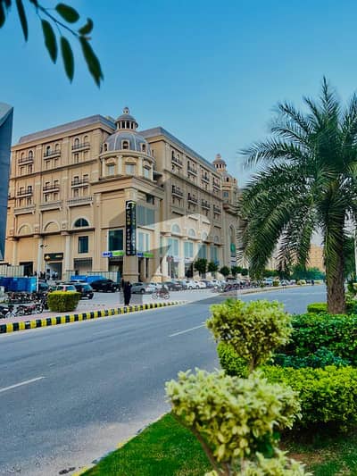 1 bed nonfurnished apartment available for sale in gulberg greens Islamabad Perfect for professionals, families, or investors Isn't just an apartment It's a life style upgrade