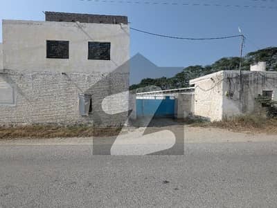 اٹک روڈ اٹک میں 9 کنال فیکٹری 11.0 کروڑ میں برائے فروخت۔