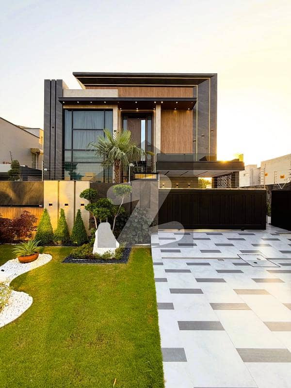 REAL LISTING REAL PRICE | NEAR MAIN ROAD & MCDONALDS | EASY ACCESS LOCATION TROUGH MAIN ROAD SERVANT ROOM IN BASEMENT REAL LISTING REAL PRICE | NEAR MAIN ROAD & MCDONALDS | EASY ACCESS LOCATION TROUGH MAIN ROAD SERVANT ROOM IN BASEMENT