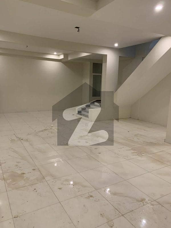 TOWN HOUSE AVAILABLE FOR SALE TOWN HOUSE AVAILABLE FOR SALE