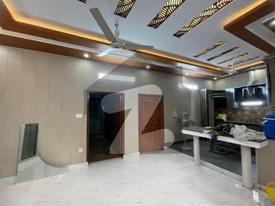 OFFICE For 1 Kanal Bungalow Near Main Call Road On Main Boulevard Johar Town.
