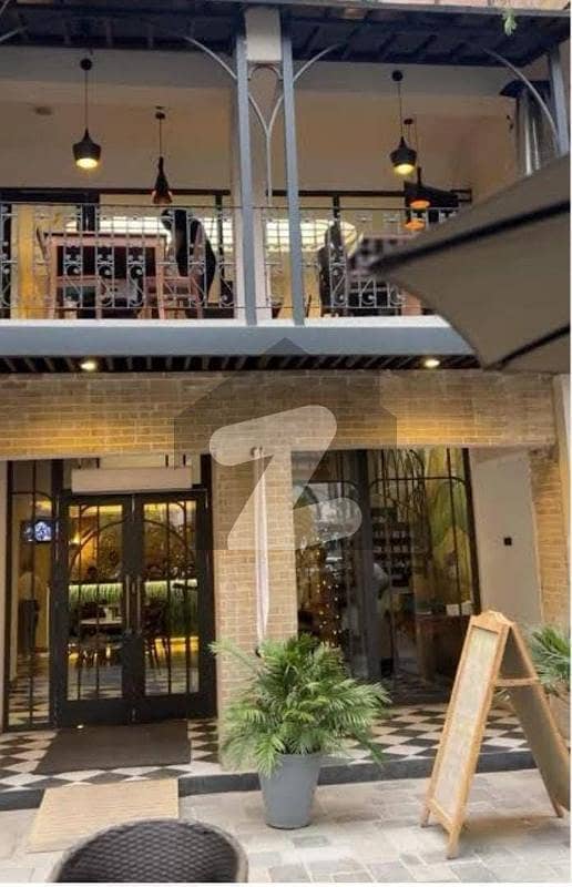 Commercial Floor For Sale On Prime Location.