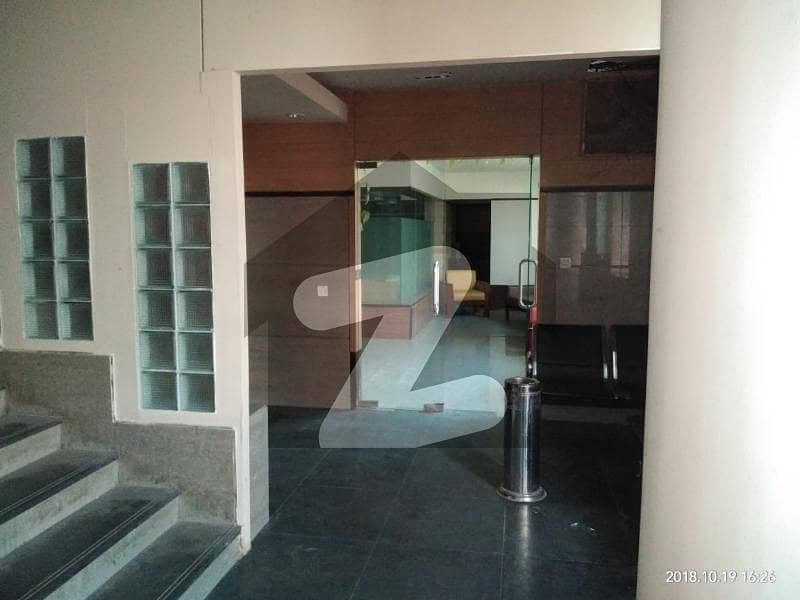 Gulberg 3000sqft Space Available For Rent Ac installed Gulberg 3000sqft Space Available For Rent Ac installed