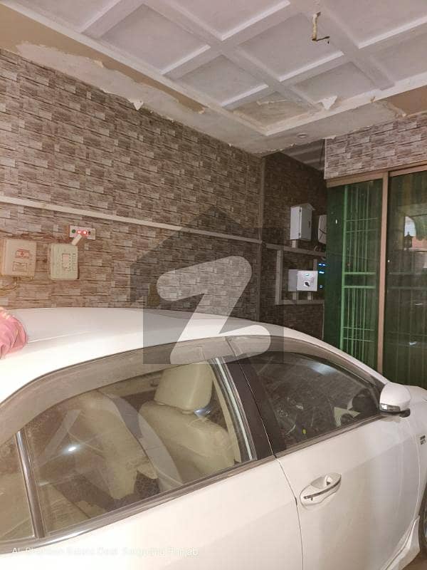 کینال پارک سرگودھا میں 5 کمروں کا 8 مرلہ مکان 3.5 کروڑ میں برائے فروخت۔ کینال پارک سرگودھا میں 5 کمروں کا 8 مرلہ مکان 3.5 کروڑ میں برائے فروخت۔