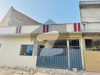 کاہنہ پل اسلام آباد میں 3 کمروں کا 5 مرلہ مکان 70.0 لاکھ میں برائے فروخت۔