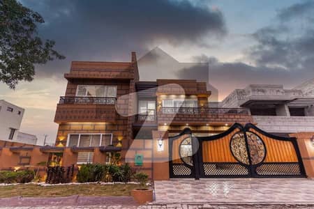 ڈی ایچ اے فیز 1 ڈیفنس (ڈی ایچ اے),لاہور میں 5 کمروں کا 1 کنال مکان 2.55 لاکھ میں کرایہ پر دستیاب ہے۔