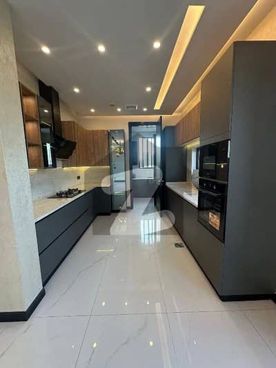 10 Marla House With Excellent Condition