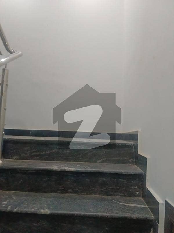 20 Marla upper portion avl for rent