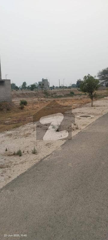 نیو لاهور سٹی لاہور میں 5 مرلہ رہائشی پلاٹ 32.0 لاکھ میں برائے فروخت۔