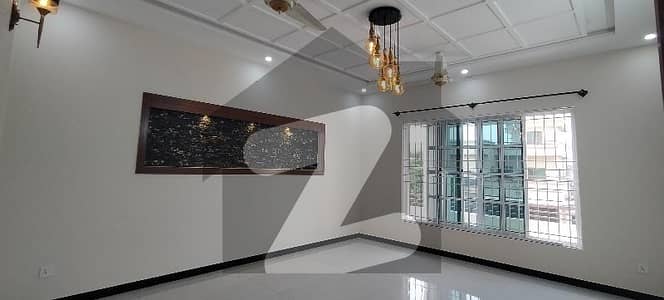 Beautiful Upper Portion Available For Rent