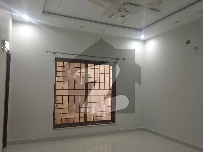 10 MARLA LOWER PORTION FOR RENT 10 MARLA LOWER PORTION FOR RENT