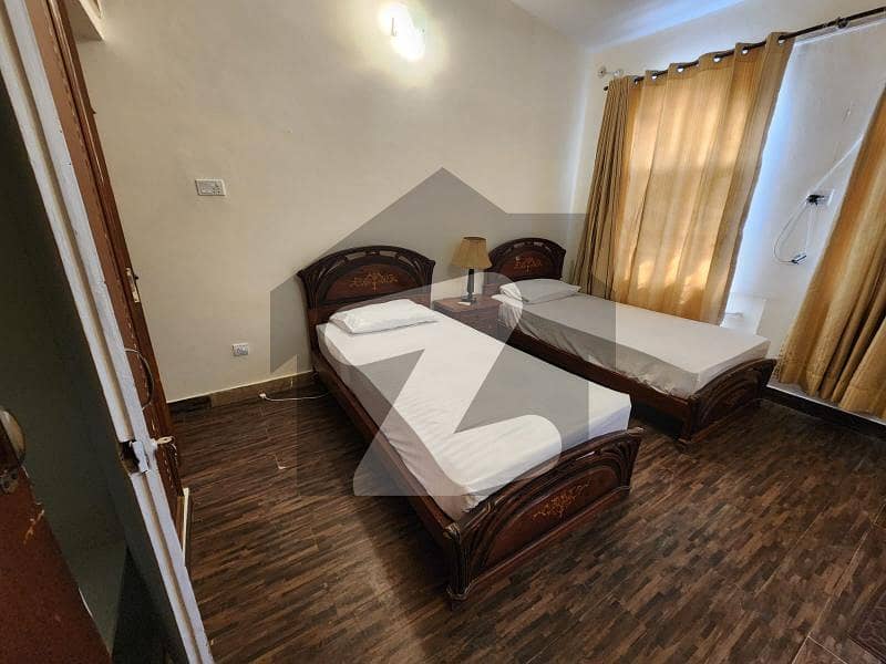 MOST REASONABLE FURNISHED UPPER PORTION IN F-7 MOST REASONABLE FURNISHED UPPER PORTION IN F-7