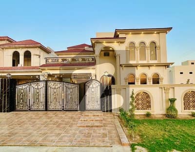 1 Kanal Corner & Basement House Few Steps Away From Mosque & Sports Complex