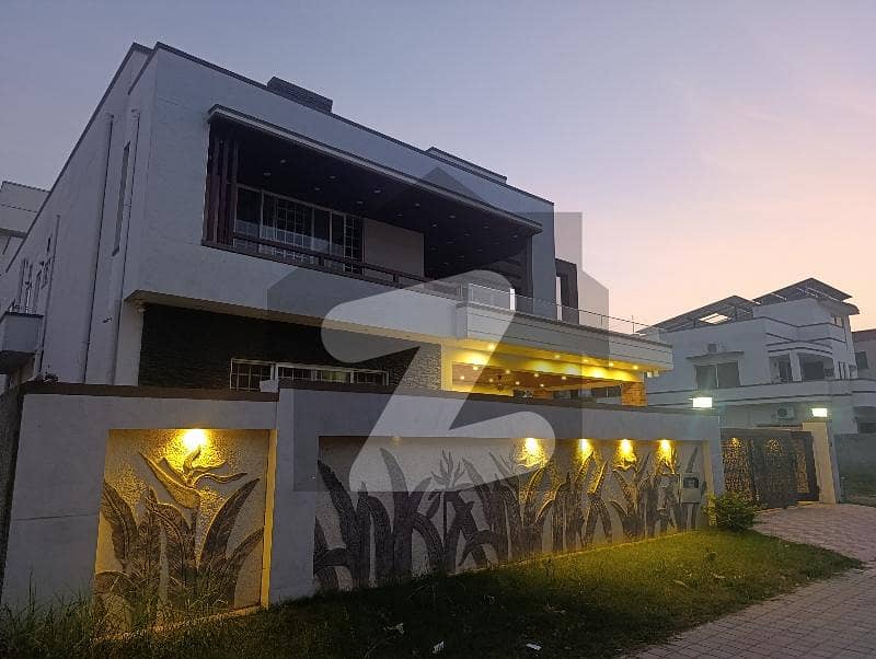 Kanal Double Unit House On Prime Location Kanal Double Unit House On Prime Location