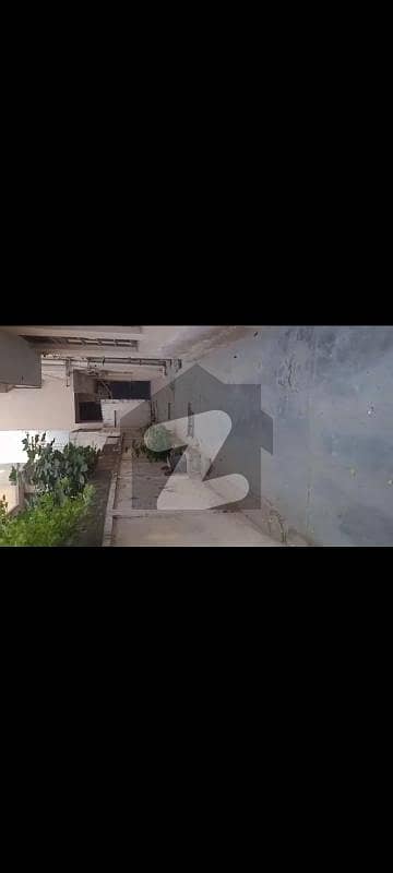 پی
