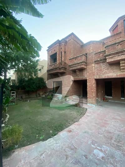لیک سٹی میڈوز فیز 1 - بلاک اے لیک سٹی میڈوز فیز 1,لیک سٹی میڈوز,لاہور میں 5 کمروں کا 1 کنال مکان 5.0 کروڑ میں برائے فروخت۔ لیک سٹی میڈوز فیز 1 - بلاک اے لیک سٹی میڈوز فیز 1,لیک سٹی میڈوز,لاہور میں 5 کمروں کا 1 کنال مکان 5.0 کروڑ میں برائے فروخت۔