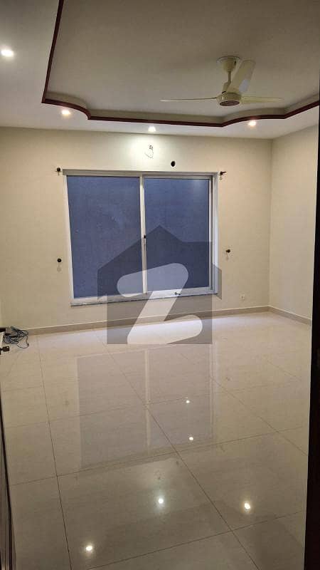 BEAUTIFUL LOCATION BASMENT FOR RENT