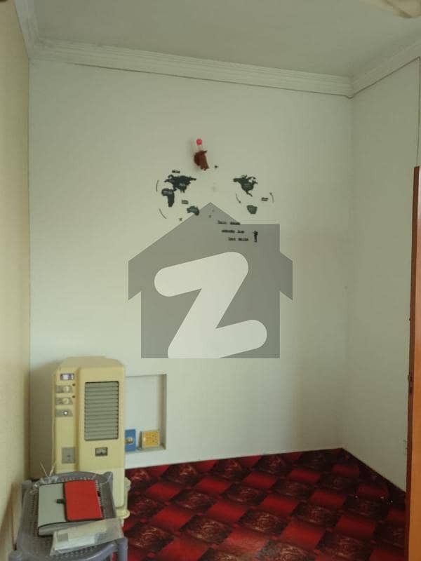 Upper Portion Near Kasmir Hieway Islamabad G 13 Upper Portion Near Kasmir Hieway Islamabad G 13