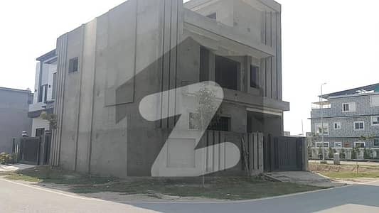 CORNER HOUSE FOR SALE BRAND NEW CORNER HOUSE FOR SALE BRAND NEW