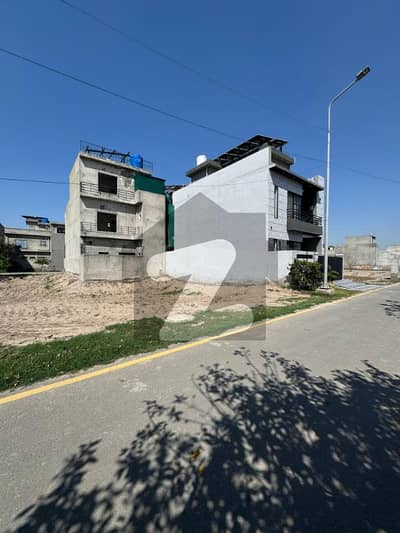 A Prime Location 5 Marla Residential Plot Located In Park View City - Overseas Block Is Available For Sale
