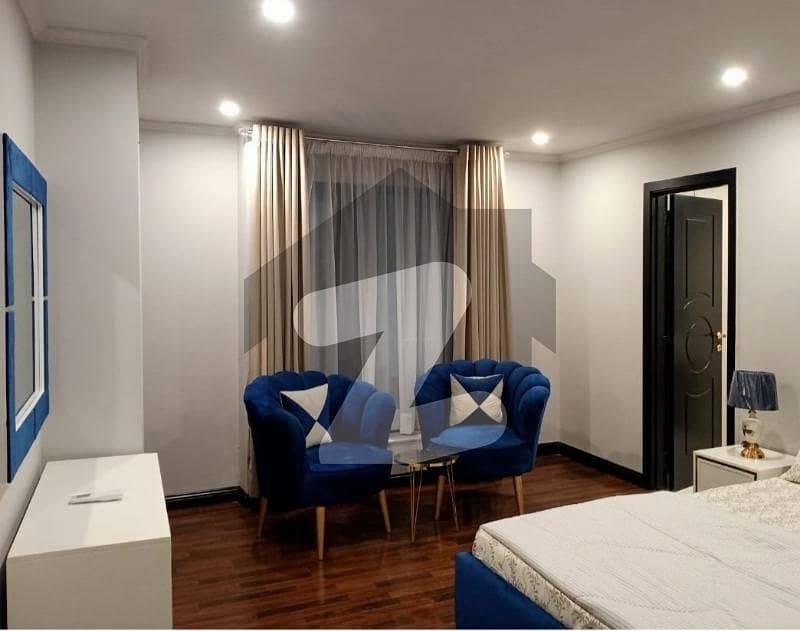 Unfurnished 2BR Apartment In Prime Main Gulberg Loung, Attached Washrooms Unfurnished 2BR Apartment In Prime Main Gulberg Loung, Attached Washrooms