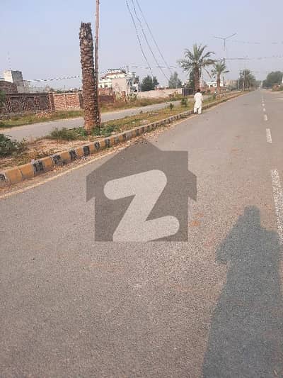 ایلیٹ ٹاؤن ۔ بلاک ڈی ایلیٹ ٹاؤن,لاہور میں 1 کنال رہائشی پلاٹ 1.25 کروڑ میں برائے فروخت۔