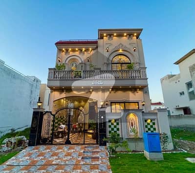 5 Marla Ultra Modern Brand New House For Sale IN DHA 9 TOWN