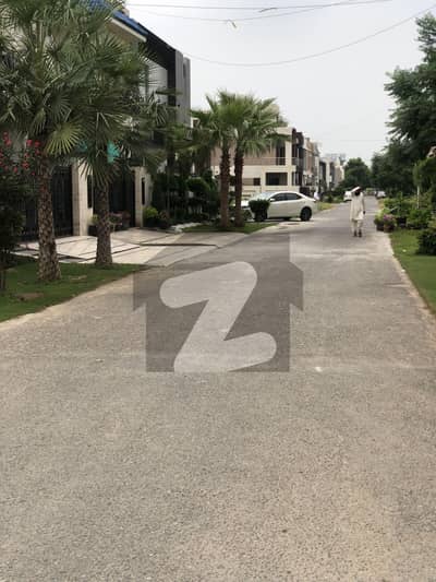 بینکرس ایوینیو کوآپریٹو ہاؤسنگ سوسائٹی لاہور میں 2 کمروں کا 9 مرلہ بالائی پورشن 40.0 ہزار میں کرایہ پر دستیاب ہے۔