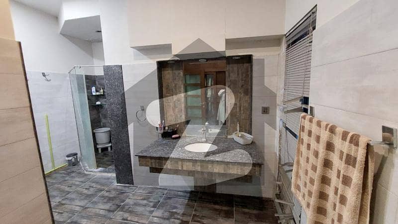 کینال روڈ فیصل آباد میں 4 کمروں کا 7 مرلہ مکان 2.95 کروڑ میں برائے فروخت۔ کینال روڈ فیصل آباد میں 4 کمروں کا 7 مرلہ مکان 2.95 کروڑ میں برائے فروخت۔