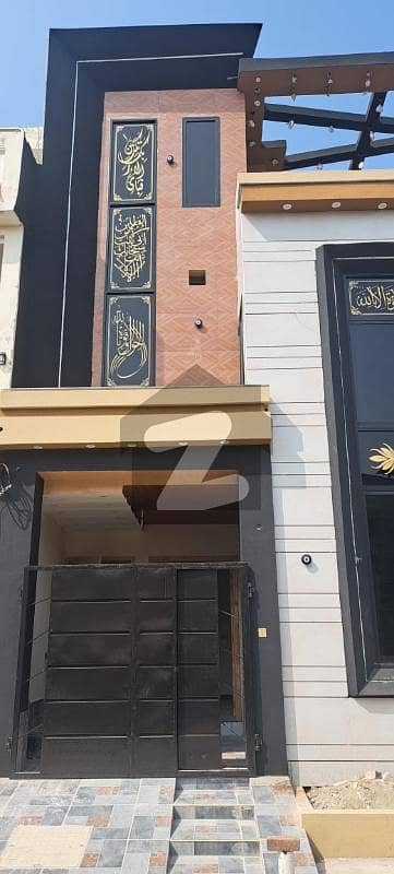 A beautiful dream location house Available A beautiful dream location house Available