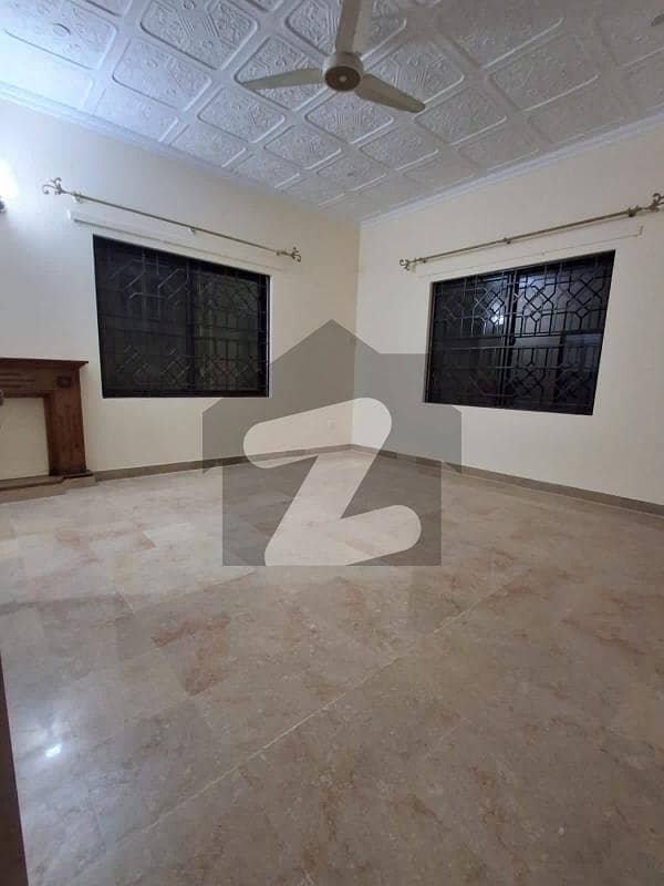 Available For Rent Full House SECTOR F-11 Islamabad Available For Rent Full House SECTOR F-11 Islamabad