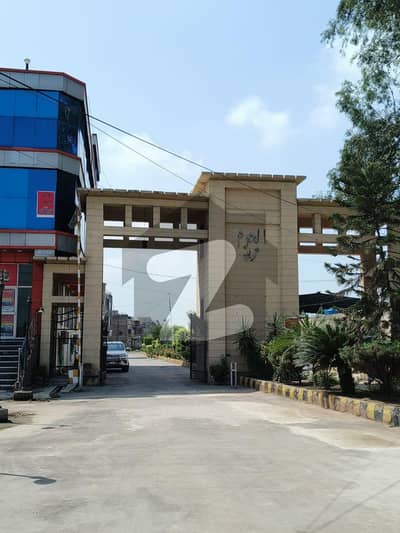 الحرم گرین پشاور میں 8 مرلہ رہائشی پلاٹ 1.3 کروڑ میں برائے فروخت۔