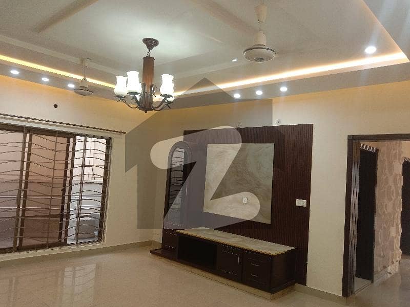 ڈی ایچ اے ڈیفینس فیز 2 ڈی ایچ اے ڈیفینس,اسلام آباد میں 3 کمروں کا 1 کنال بالائی پورشن 1.1 لاکھ میں کرایہ پر دستیاب ہے۔