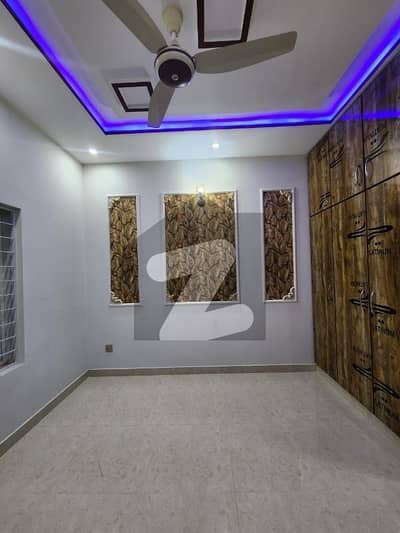 نشیمنِ