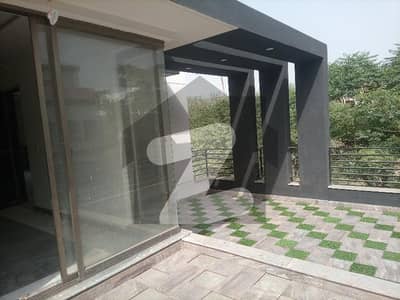 10 MARLA DOUBLE STORY HOUSE AVAILABLE FOR RENT