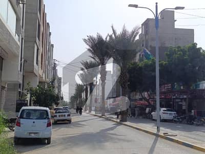 سکیم 33 کراچی میں 2 کمروں کا 4 مرلہ فلیٹ 1.05 کروڑ میں برائے فروخت۔