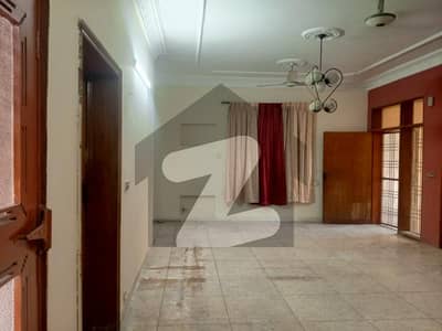 علامہ اقبال ٹاؤن لاہور میں 1 کمرے کا 10 مرلہ بالائی پورشن 42.0 ہزار میں کرایہ پر دستیاب ہے۔ علامہ اقبال ٹاؤن لاہور میں 1 کمرے کا 10 مرلہ بالائی پورشن 42.0 ہزار میں کرایہ پر دستیاب ہے۔