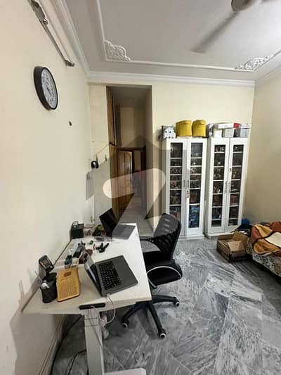 1 Kanal Neat &Amp; Clean Upper Portion For Rent