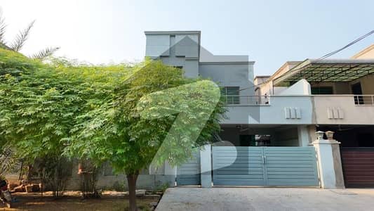 This is 4 Bedroom House in Askari 11 near to DHA PH 5.