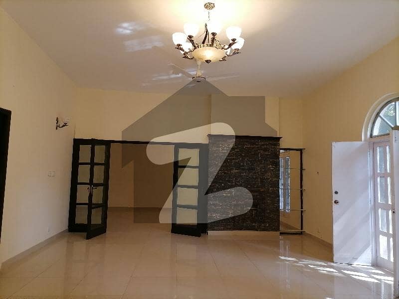 Your Dream 1200 Square Yards House Is Available In F-7 Your Dream 1200 Square Yards House Is Available In F-7