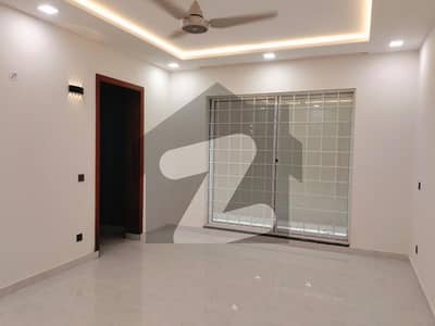 ای ۔ 11 اسلام آباد میں 5 کمروں کا 1 کنال مکان 3.5 لاکھ میں کرایہ پر دستیاب ہے۔