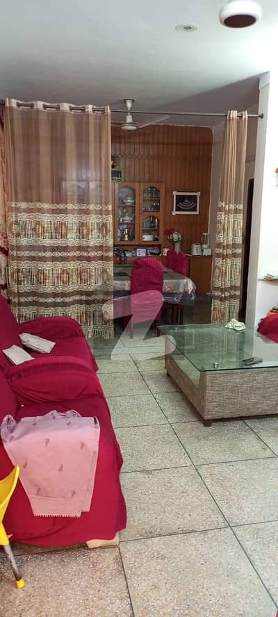 پی جی ای سی ایچ ایس فیز 1 پنجاب گورنمنٹ ایمپلائیز سوسائٹی,لاہور میں 2 کمروں کا 17 مرلہ مکان 3.75 کروڑ میں برائے فروخت۔ پی جی ای سی ایچ ایس فیز 1 پنجاب گورنمنٹ ایمپلائیز سوسائٹی,لاہور میں 2 کمروں کا 17 مرلہ مکان 3.75 کروڑ میں برائے فروخت۔