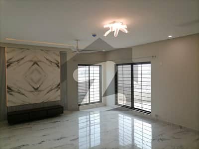 Brand New 3 Beds 11 Marla Ideal Location Apartment For Rent In Sector B Askari 11 Lahore.
