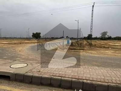 ڈی ایچ اے فیز9 پریزم - کمرشل زون 2 ڈی ایچ اے فیز9 پریزم,ڈی ایچ اے ڈیفینس,لاہور میں 8 مرلہ کمرشل پلاٹ 8.25 کروڑ میں برائے فروخت۔