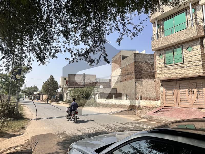 نیو سیٹلائٹ ٹاؤن سرگودھا میں 10 مرلہ کمرشل پلاٹ 3.25 کروڑ میں برائے فروخت۔ نیو سیٹلائٹ ٹاؤن سرگودھا میں 10 مرلہ کمرشل پلاٹ 3.25 کروڑ میں برائے فروخت۔