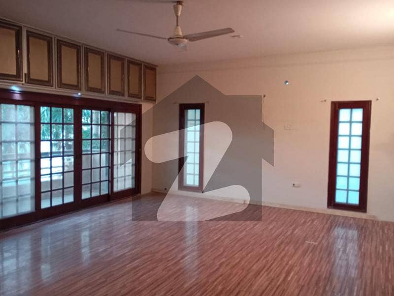 Beautiful 4 Bed Portion On Main Ittehad