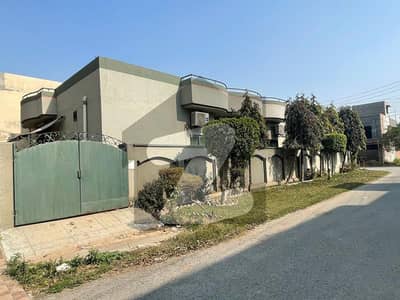 1 KANAL CORNER HOUSE IN WAPDA TOWN PHASE 1 BLOCK-E1