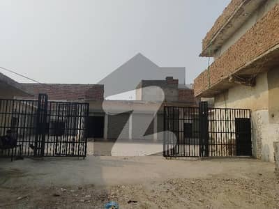 وہاڑی چوک ملتان میں 2 کنال دکان 45.0 کروڑ میں برائے فروخت۔